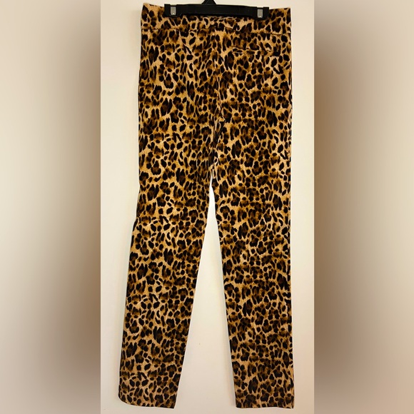 Isaac Mizrahi Leopard print stretch straight-leg pants. Size Small. Worn once. - Picture 2 of 7